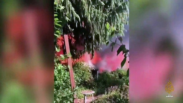 عملية إنقاذ درامية لأسرة أميركية من حريق قبل اشتعال منزلها بأكمله