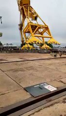 رافعة تتهاوى وتقتل 10 عمال بالهند