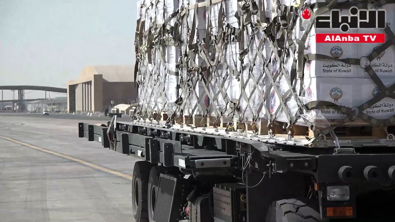 طائرة نقل مساعدات