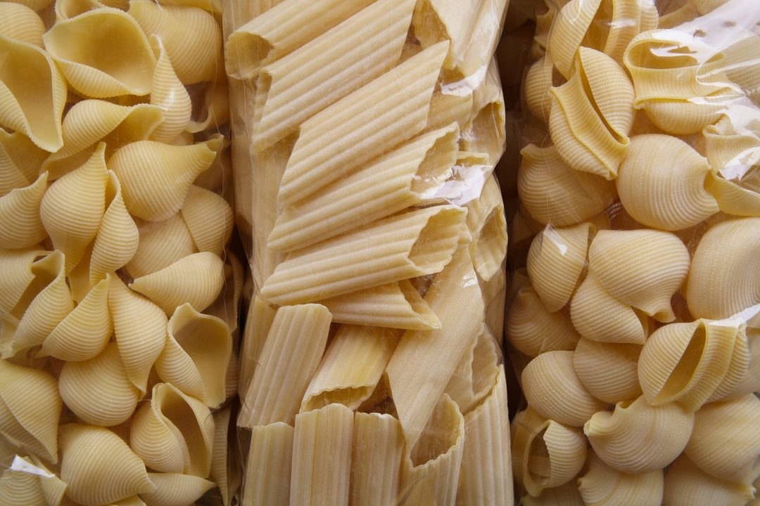 10 Packaged, Store-Bought Foods That Chefs Use To Make Healthy and Flavorful Meals