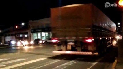 Semáforo em alerta na Av. Minas Gerais