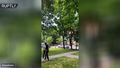 فيديو يوثق رعب أهالي بناية متعددة الطوابق في موسكو بعد انفجار تسبب بحريق فيها