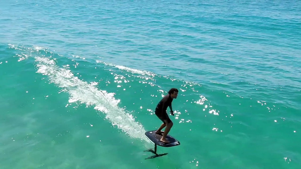 Fliteboard Pro eFoil surf session