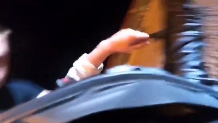 Девушка упала с мотоцикла