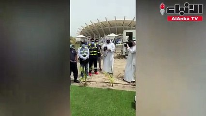 رئيس الوزراء يتفقد عددا من المستشفيات الميدانية والمحاجر الصحية