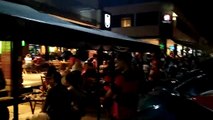 Bar Choparia Sudoeste fica aglomerado, na noite desta quinta-feira (25/2), durante jogo São Paulo x Flamengo pelo Brasileirão