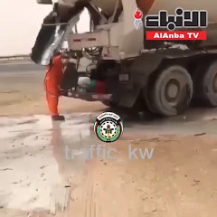 إحالة سائق تخلص من مخلفات بناء إلى شرطة البيئة