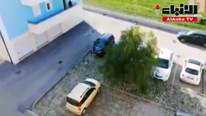 حطّم سيارة جاره لأنه طالبه بالبقاء في المنزل (!!)