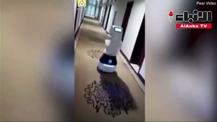 لمنع انتشار كورونا روبوتات تقدم الطعام في فندق بالصين