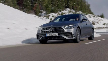 The new Mercedes-Benz C-Class Sedan Driving Video
