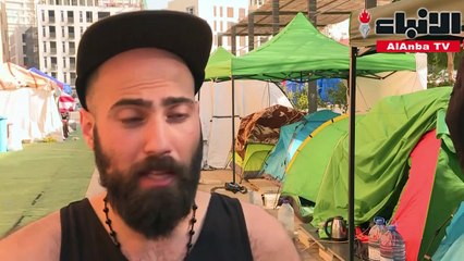 المتظاهرون في لبنان يحيون ذكرى الاستقلال