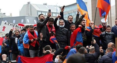 Ermenistan’da protestocular sabaha kadar Başbakan Paşinyan’ın istifasını bekledi