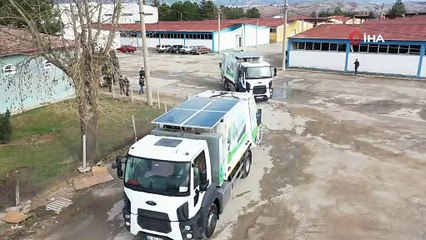 Hibrit çöp kamyonlarıyla yüzde 50 tasarruf sağlıyor