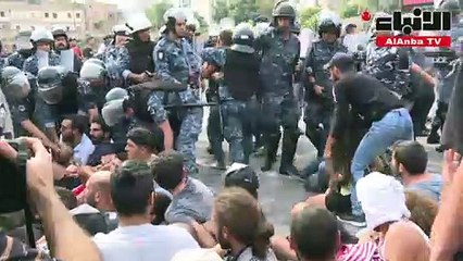سبت الساحات الشارع يواصل التحدي رغم الصدامات مع القوى الأمنية