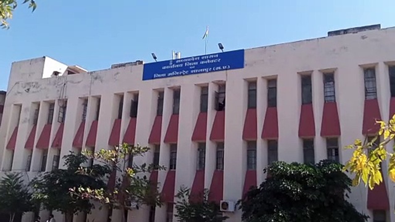 राजस्व सेवा अभियान में 66 आवेदन प्राप्त