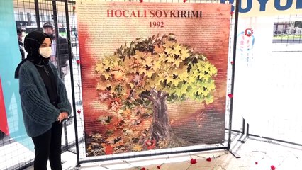 Hocalı'da yaşanan acılar fotoğraflara yansıdı