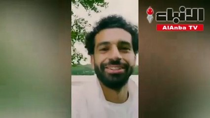 محمد صلاح يستعرض حذاءه الجديد و يمشي على الماء!