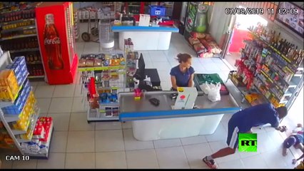 لص سيء الحظ بشكل لافت_2