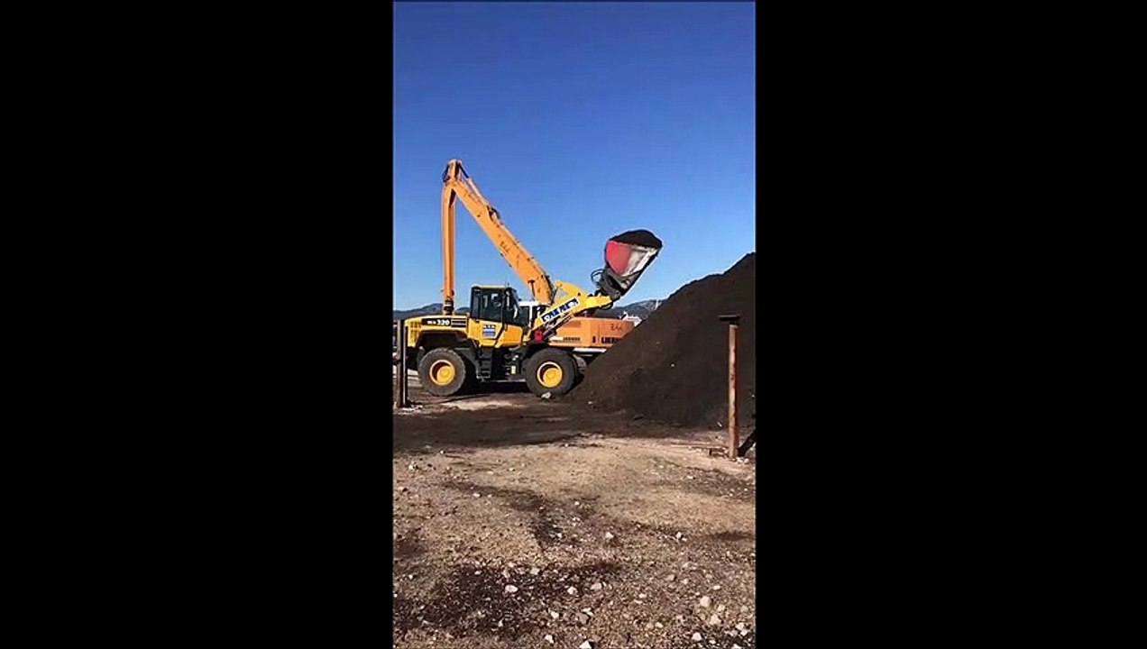 Aperçu de la chargeuse sur pneus KOMATSU WA320 avec GHD