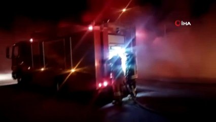 Park halindeki araç küle döndü