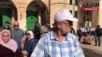 مئات المستوطنين يقتحمون المسجد الأقصى بحماية شرطة الاحتلال