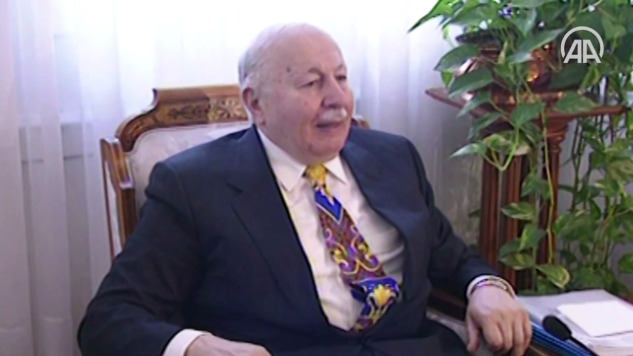 Türk Siyasetinin ERBAKAN HOCASI