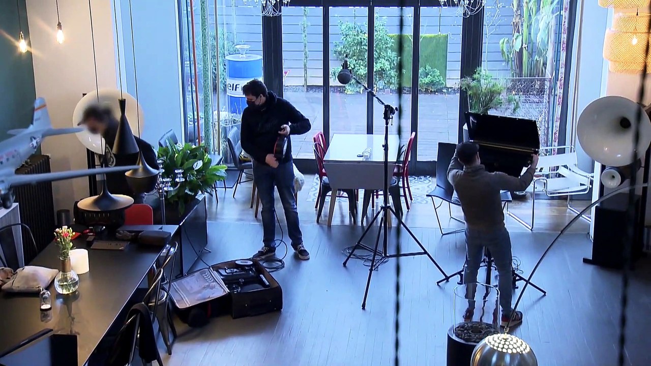 "Capital" : louer son salon pour arrondir ses fins de mois, un phénomène en plein essor