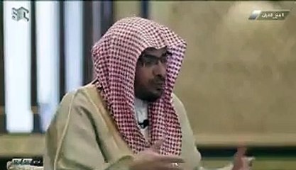 المغامسي يوضح الخطأ عند الناس في فهم الآية -إنه لكبيركم الذي علمكم السحر-! -فيديو