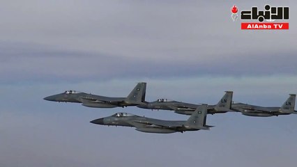 طائرات سعودية وأميركية من نوع ف 15 سي تحلق في تشكيل مشترك فوق الخليج العربي