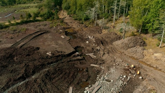 History|252934|1866444867616|The Curse of Oak Island|Hidden Road Reveals Path to Treasure|S12|E15