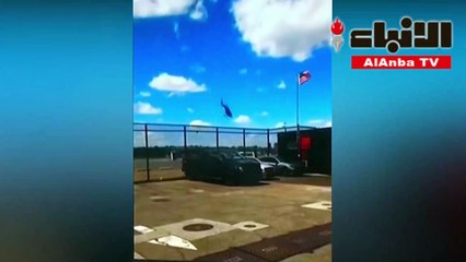 لحظة سقوط مروحية في نهر أميركي