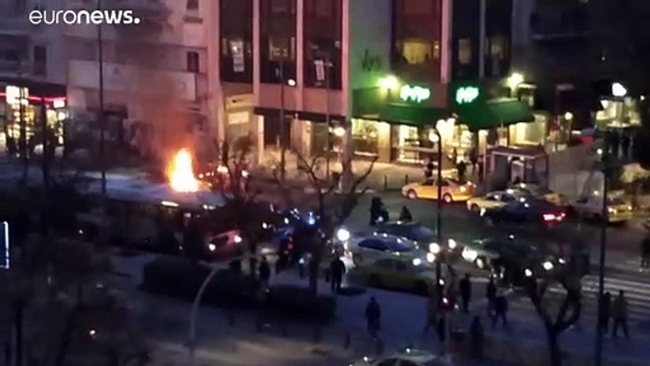 Eπεισόδια στο κέντρο της Αθήνας σε συγκεντρώσεις για τον Δ. Κουφοντίνα