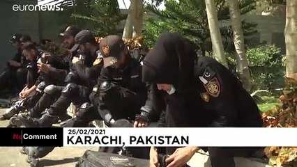 Rollerblading police unit established in Pakistani port city of Karachi