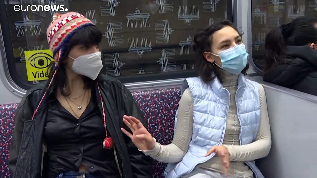 Botschaft im Schritt: Eine 'Riot Pant' gegen U-Bahn-Spreizer