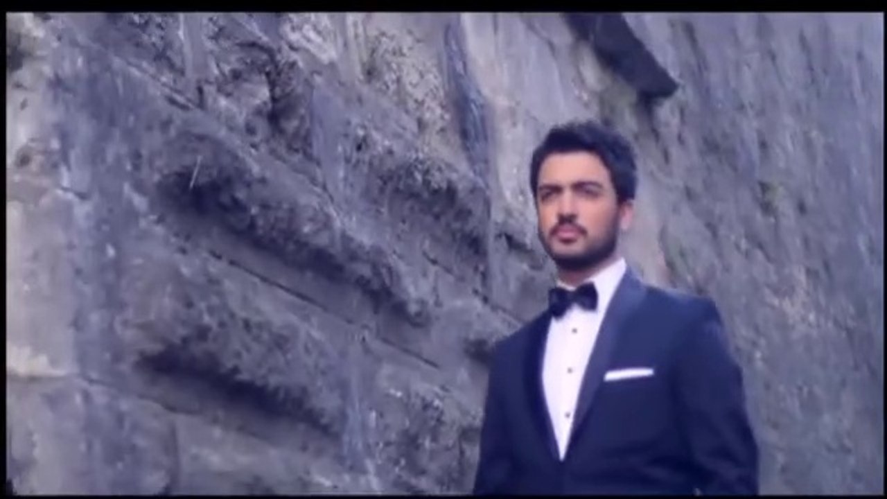 Yusuf Güney - "Unut Onu Kalbim"