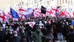 Géorgie : des milliers de manifestants défilent contre le pouvoir