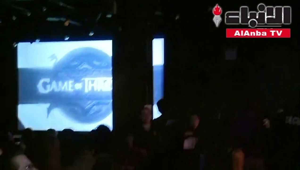 مع بدء عرض الموسم الجديد من المسلسل الشهيرغيم أوف ثرونز ، تجمع في حانة في بروكلين 300 شخص من متابعيه وتفاعلوا مع أحداث الحلقة الأولى من الجزء الأخير لهذه السلسلة التي تدور أحداثها خلال القرون الوسطى.