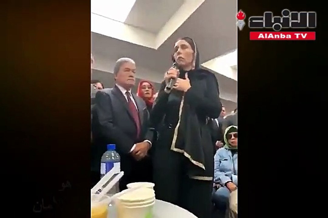 رئيسة وزراء نيوزيلندا تتحجب تضامنا مع ذوي ضحايا المسجدين