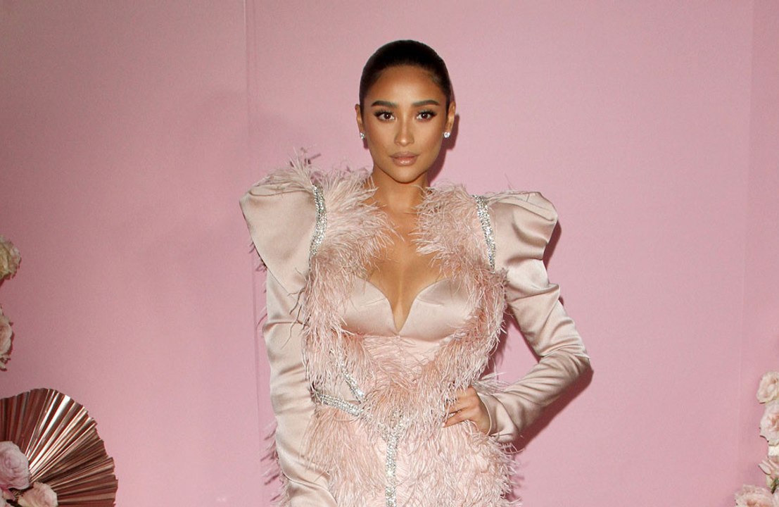 Shay Mitchell: Kind-Dilemma