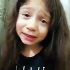 إليسا تشيد بحديث طفلة صغيرة أفضل من كل الكبار