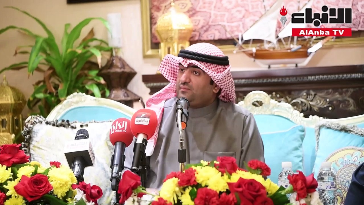 وزير التجارة والصناعة وزير الدولة لشؤون الخدمات...
