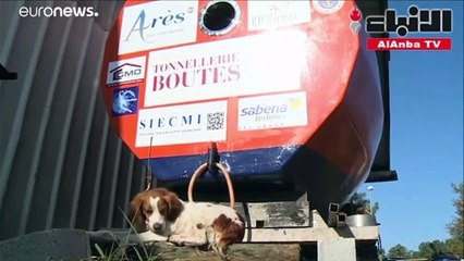 فرنسي سبعيني يعبر الأطلسي على متنبرميل عائم