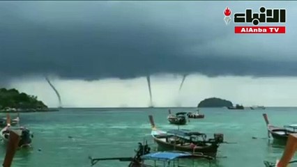 ظاهرة نادرة تذهل السياح في جزيرة تايلاندية