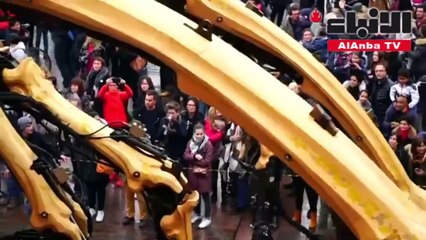 كائنات آلية عملاقة تجوب وسط تولوز الفرنسية