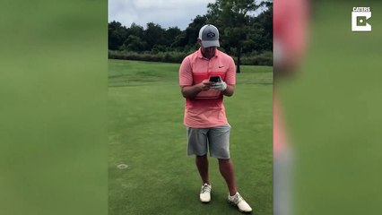 Golfers Lefts Shocked As Giant rattlesnake Invades Green