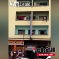 إنقاذ رجل حاول الانتحار من أعلى بناية بطريقة مدهشة