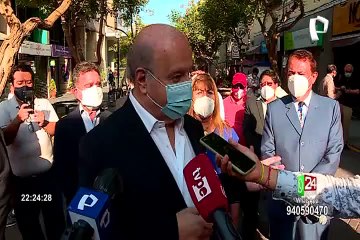 Martín Vizcarra es calificado como ladrón de vacunas por Hernando de Soto