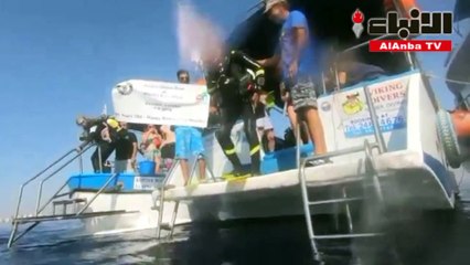 بريطاني يحطم رقمه القياسي السابق كأكبر غواص سنا يخوض الأعماق بعمر 95 عاما