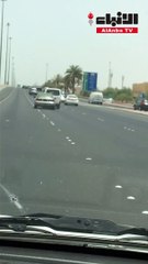 ضبط مركبة بدون لوحات معدنية اصطدم قائدها بعدة مركبات على طريق الفحيحيل