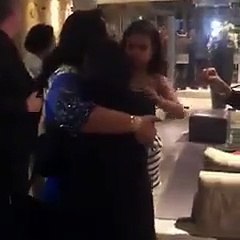 ياسمين معجبة مغربية صغيرة أصرت على ذويها أن تأتي من أغادير إلى الرباط من أجل لقاء فنانته